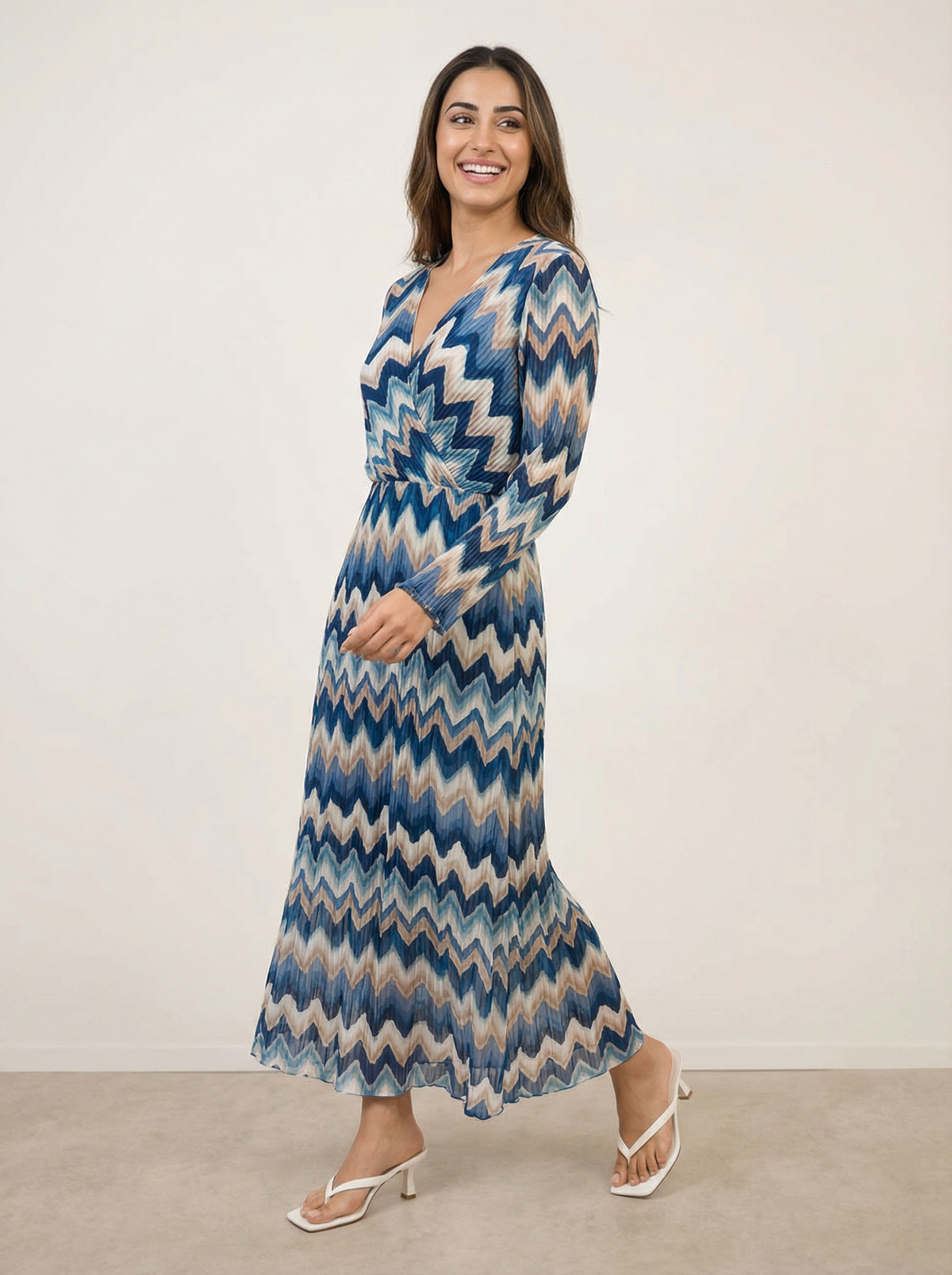 Pleated Zig Zag Print Dress